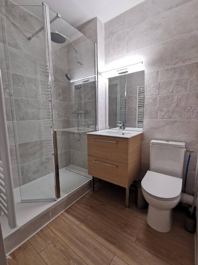 Appartement Lumineux Avec Balcon Et Parking Cherbourg-en-Cotentin Zewnętrze zdjęcie